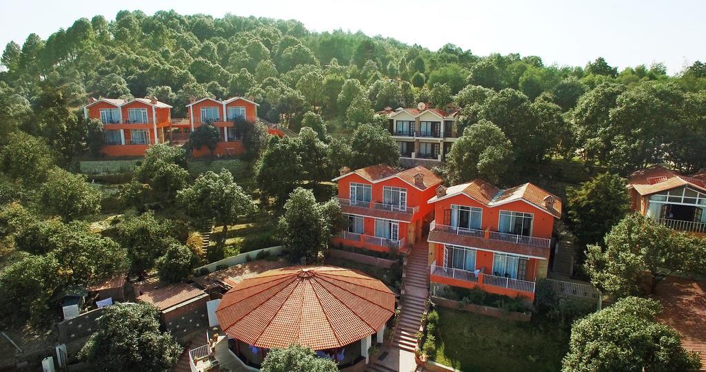 เอสเซนซ์ ออฟ เนเจอร์  Hotel Tota Am ภายนอก รูปภาพ